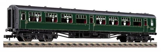 Express Passenger car 3rd class type 'Bulleid' of the British Railways<br /><a href='images/pictures/Fleischmann/5147.jpg' target='_blank'>Full size image</a>